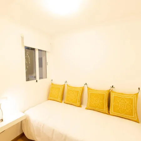 Singularstays Center *