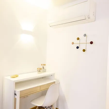 Appartement Singularstays Center *