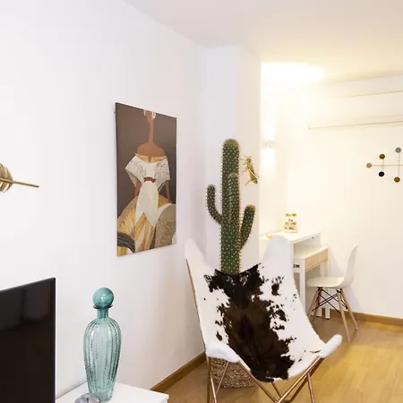 Singularstays Center *