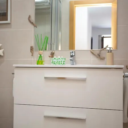 Singularstays Center Apartament *